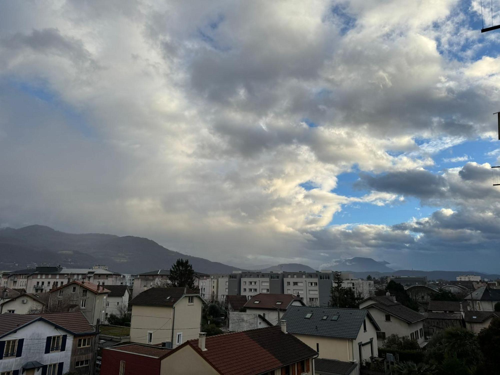 Appartement Proche Grenoble Centre Et Campus Saint-Martin-dʼHères المظهر الخارجي الصورة